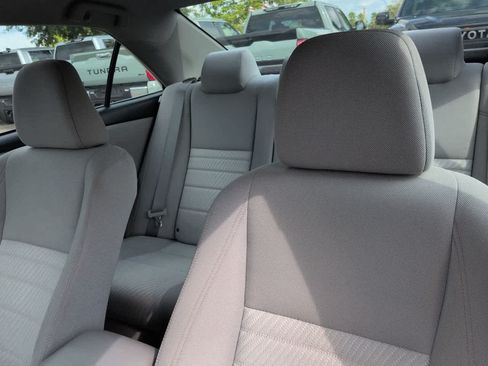 Used 2015 Toyota Camry LE FWD image 8