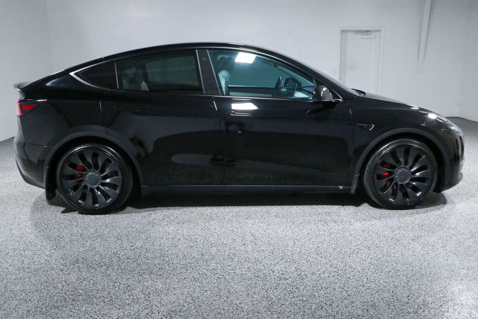 Used 2022 Tesla Model Y Performance AWD/4WD image 6