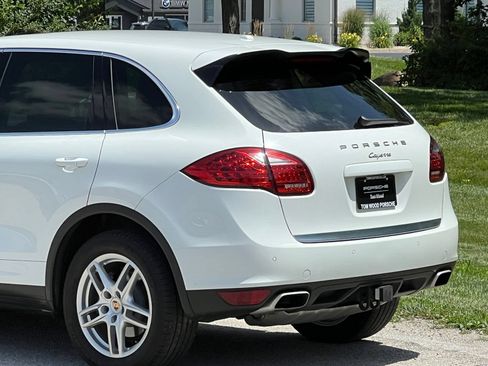 Used 2013 Porsche Cayenne AWD/4WD image 9