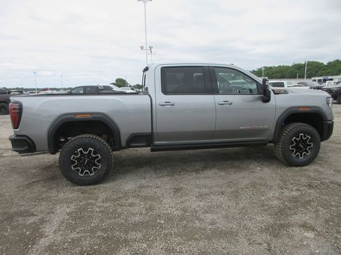 New 2026 GMC Sierra 2500 AT4X AWD/4WD image 3