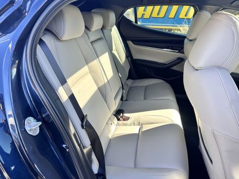 Used 2024 MAZDA MAZDA3 s image 16