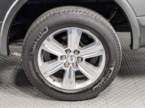 Used 2015 Ford F150 Platinum w/ Equipment Group 701A Luxury RWD image 38