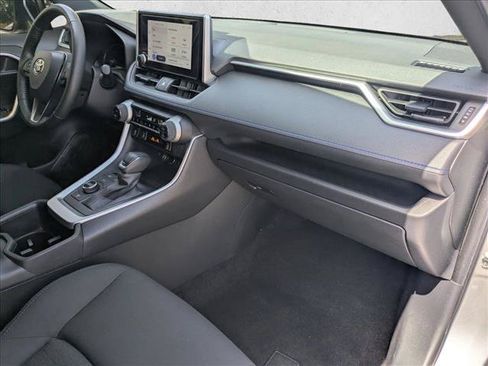 Used 2025 Toyota RAV4 SE w/ Weather Package AWD/4WD image 20
