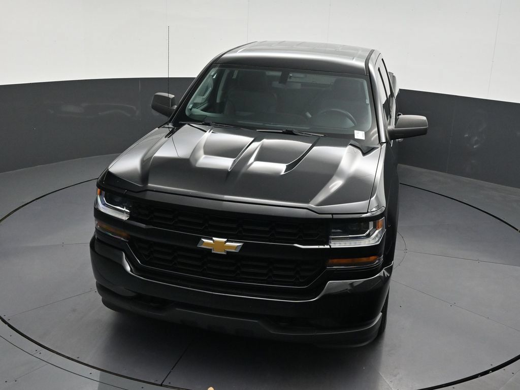 Used 2018 Chevrolet Silverado 1500 Custom RWD image 27