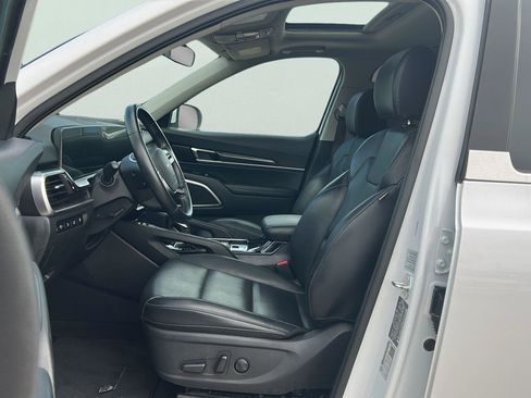Used 2025 Kia Telluride S FWD image 7