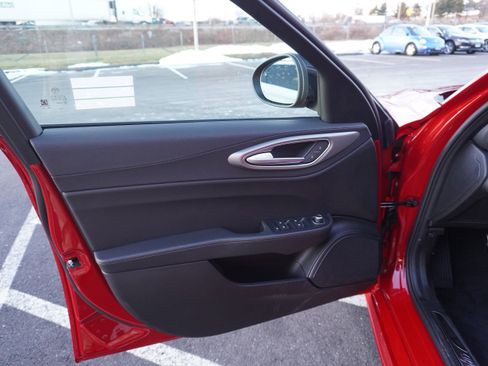 New 2025 Alfa Romeo Giulia AWD image 14