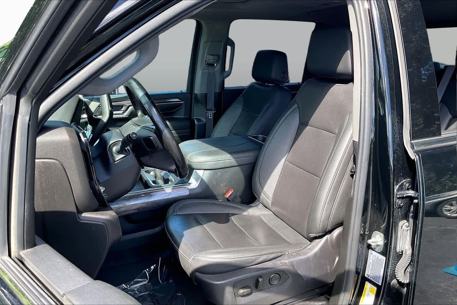 Used 2024 Chevrolet Silverado 3500 LTZ w/ LTZ Plus Package AWD/4WD image 24