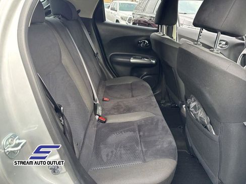 Used 2017 Nissan Juke SV image 25