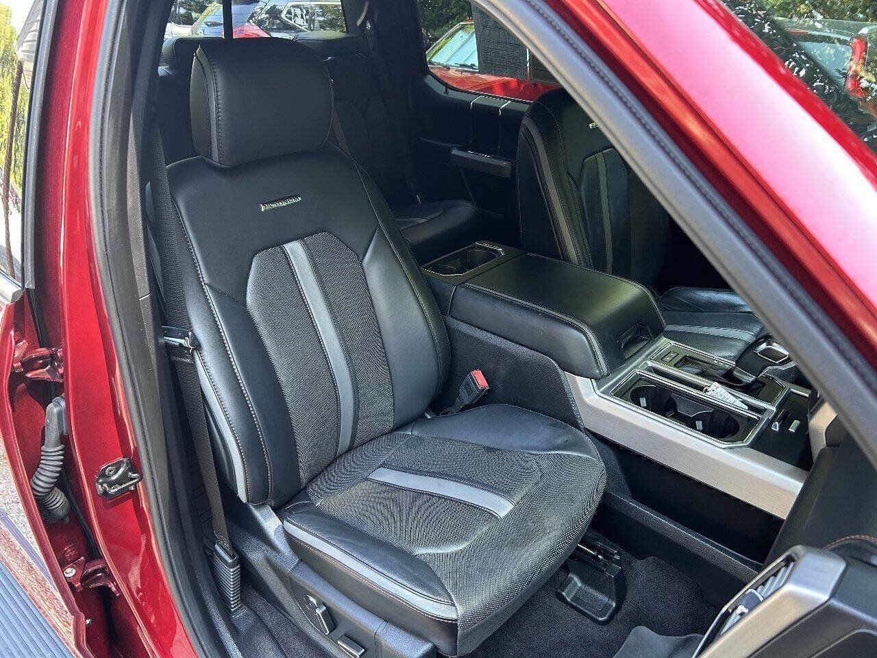 Used 2018 Ford F150 Platinum w/ Equipment Group 701A Luxury AWD/4WD image 26