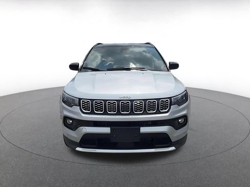 Used 2025 Jeep Compass Limited AWD/4WD image 5