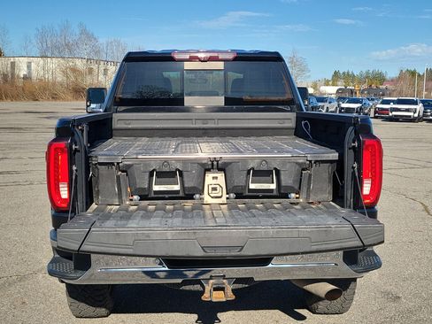Used 2020 GMC Sierra 2500 SLT w/ SLT Premium Plus Package AWD/4WD image 17