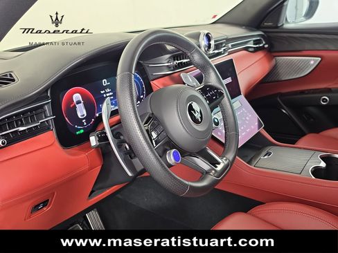 New 2025 Maserati Grecale Modena AWD/4WD image 13