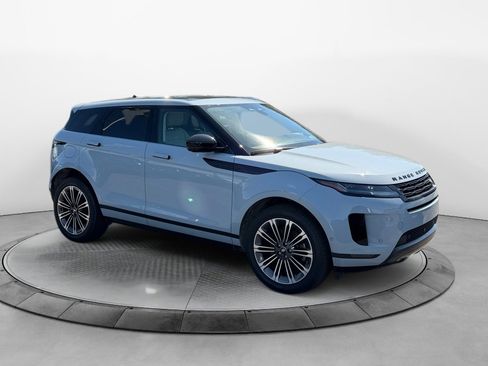 Used 2024 Land Rover Range Rover Evoque S image 3