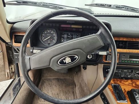 Used 1988 Jaguar XJS V12 Convertible image 42