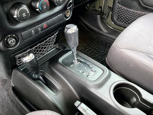 Used 2015 Jeep Wrangler Unlimited Sport w/ Quick Order Package 24S image 28