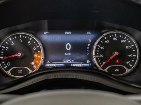 Used 2016 Jeep Renegade Limited FWD image 14