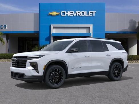 New 2026 Chevrolet Traverse LT w/ Midnight/Sport Edition FWD image 2