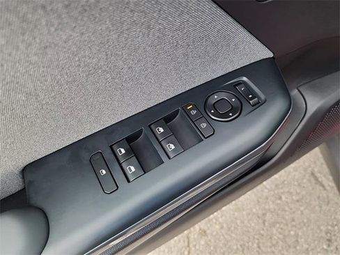 New 2025 Kia K4 EX image 10