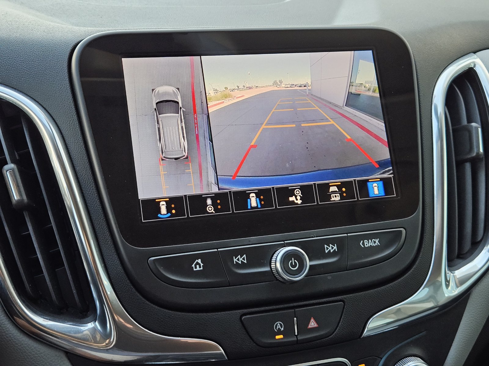 Certified 2024 Chevrolet Equinox LT FWD image 21