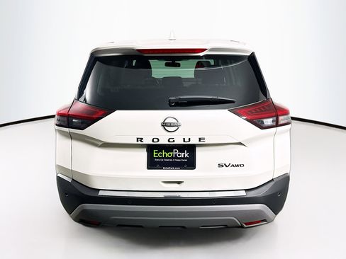 Used 2023 Nissan Rogue SV image 7