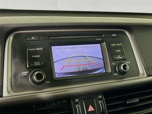 Used 2017 Kia Optima LX image 14