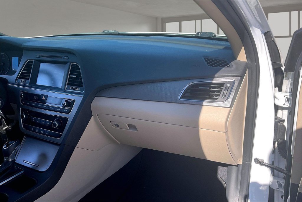 Used 2017 Hyundai Sonata SE FWD image 24