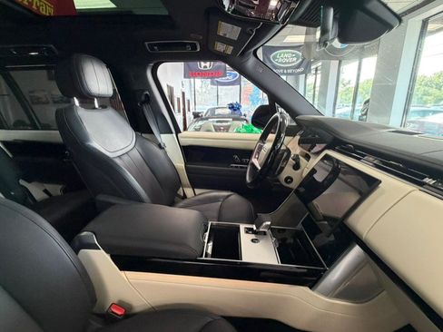 Used 2024 Land Rover Range Rover Long Wheelbase SE AWD/4WD image 51