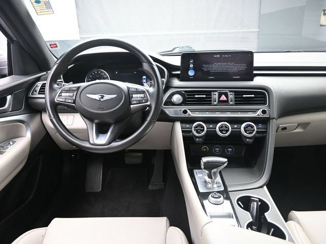 Used 2023 Genesis G70 2.0T RWD image 9