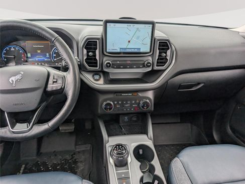 Used 2022 Ford Bronco Sport Outer Banks w/ Tech Package AWD/4WD image 18