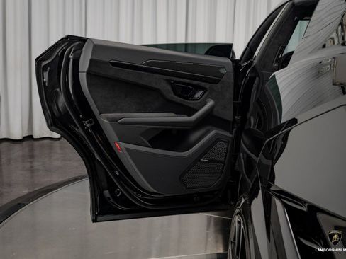 Used 2024 Lamborghini Urus S image 53