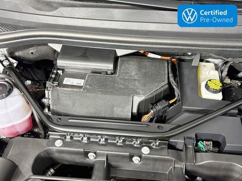 Certified 2022 Volkswagen ID.4 Pro AWD/4WD image 29