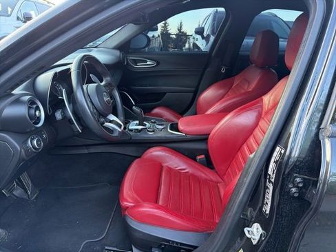 Used 2022 Alfa Romeo Giulia Sprint AWD/4WD image 8