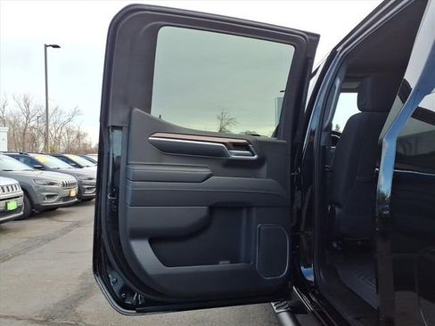 Used 2024 Chevrolet Silverado 1500 LT Trail Boss w/ Protection Package image 16