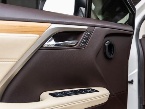 Used 2018 Lexus RX 350L FWD image 18