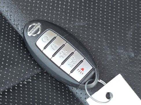 Used 2017 Nissan Murano SL image 39