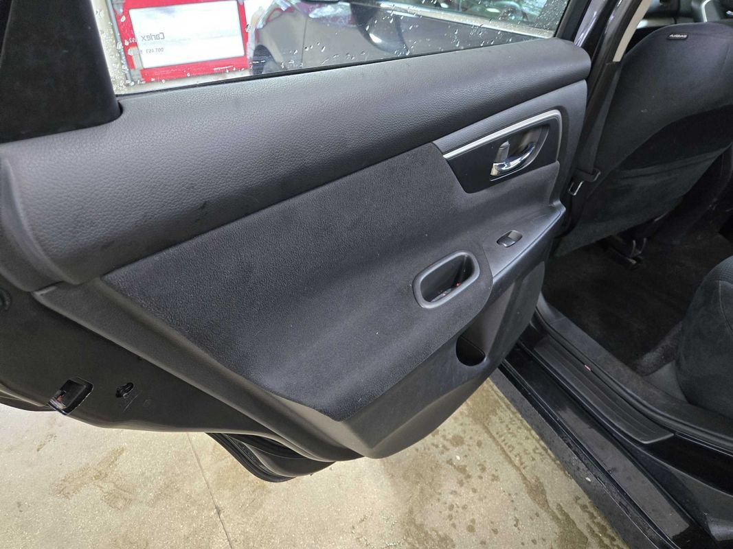 Used 2015 Nissan Altima 2.5 S w/ Power Driver Seat Package FWD image 25