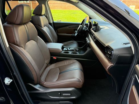 Used 2023 Honda Pilot Elite image 7