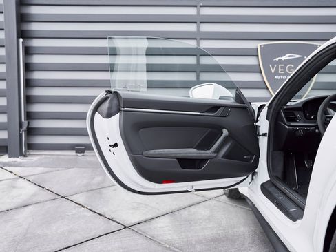 Used 2025 Porsche 911 GT3 w/ Chrono Package image 27