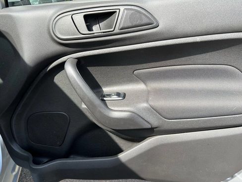 Used 2019 Ford Fiesta SE image 28