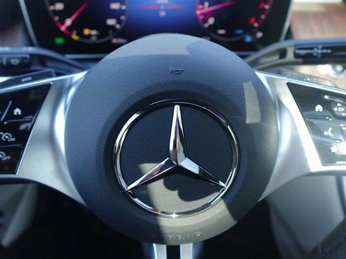 Used 2026 Mercedes-Benz GLC 300 4MATIC image 37
