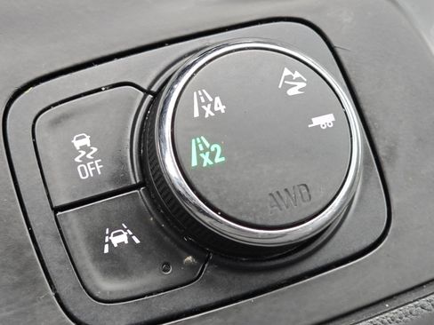 Used 2021 Chevrolet Traverse LT image 7