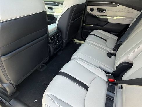 New 2026 Honda Pilot Touring image 24