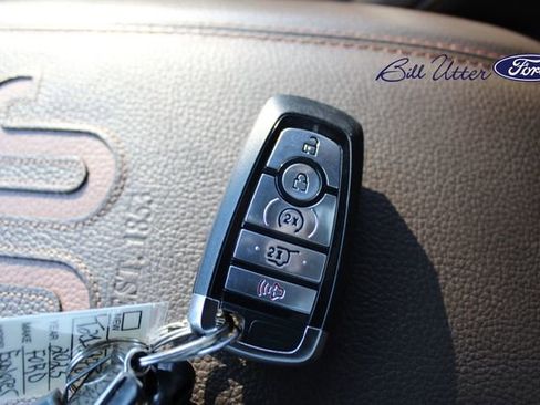 Used 2023 Ford Explorer King Ranch w/ Technology Package image 26