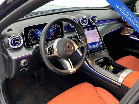 Used 2025 Mercedes-Benz C 300 4MATIC Sedan w/ Exclusive Trim Package image 18