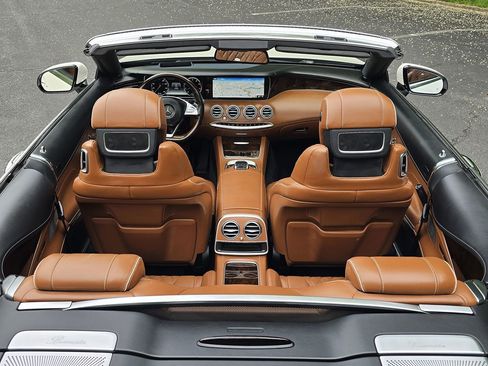 Used 2017 Mercedes-Benz S 550 Cabriolet image 18