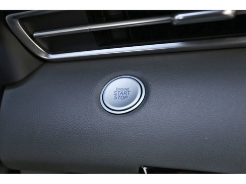 Used 2021 Hyundai Elantra SEL w/ Convenience Package image 28