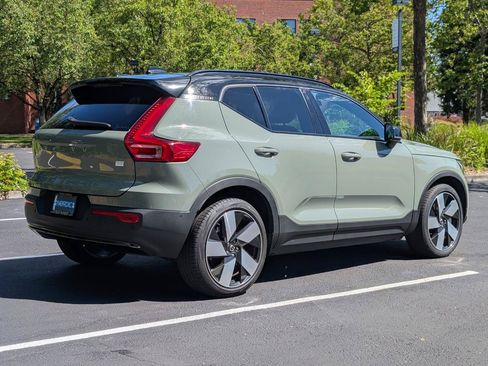 Used 2023 Volvo XC40 Recharge Ultimate AWD/4WD image 7