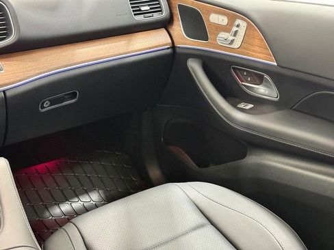 New 2025 Mercedes-Benz GLE 450 GLE 450 image 8