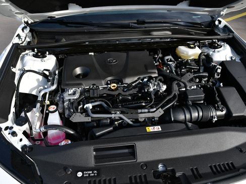 Used 2025 Toyota Camry LE image 32