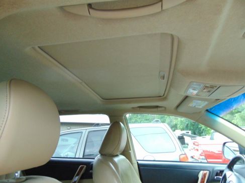 Used 2013 Toyota Highlander Limited FWD image 13